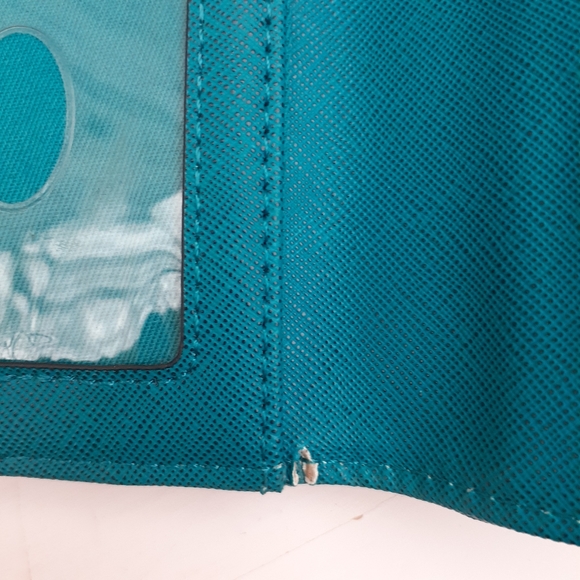 Guess Turquoise Wallet - Picture 6 of 8
